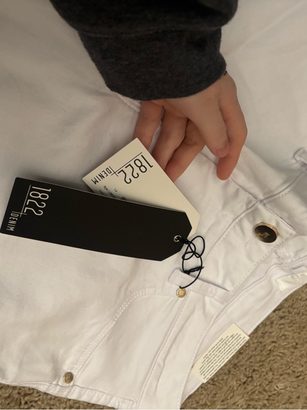Pants - Picture 3 of 6